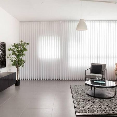 Oַ&O Group-Amazing Apt Bat-Yam 3 Min Walk To Beach Bat Yam Exteriör bild