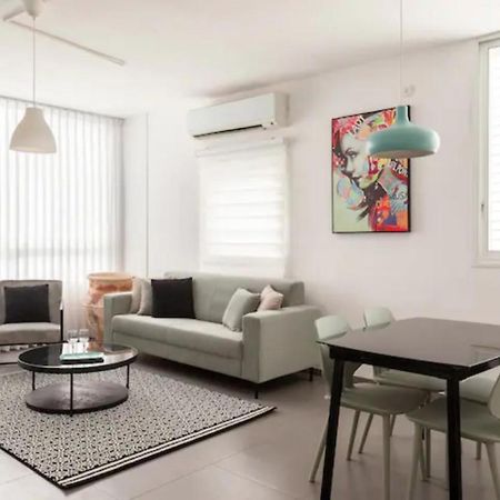 Oַ&O Group-Amazing Apt Bat-Yam 3 Min Walk To Beach Bat Yam Exteriör bild