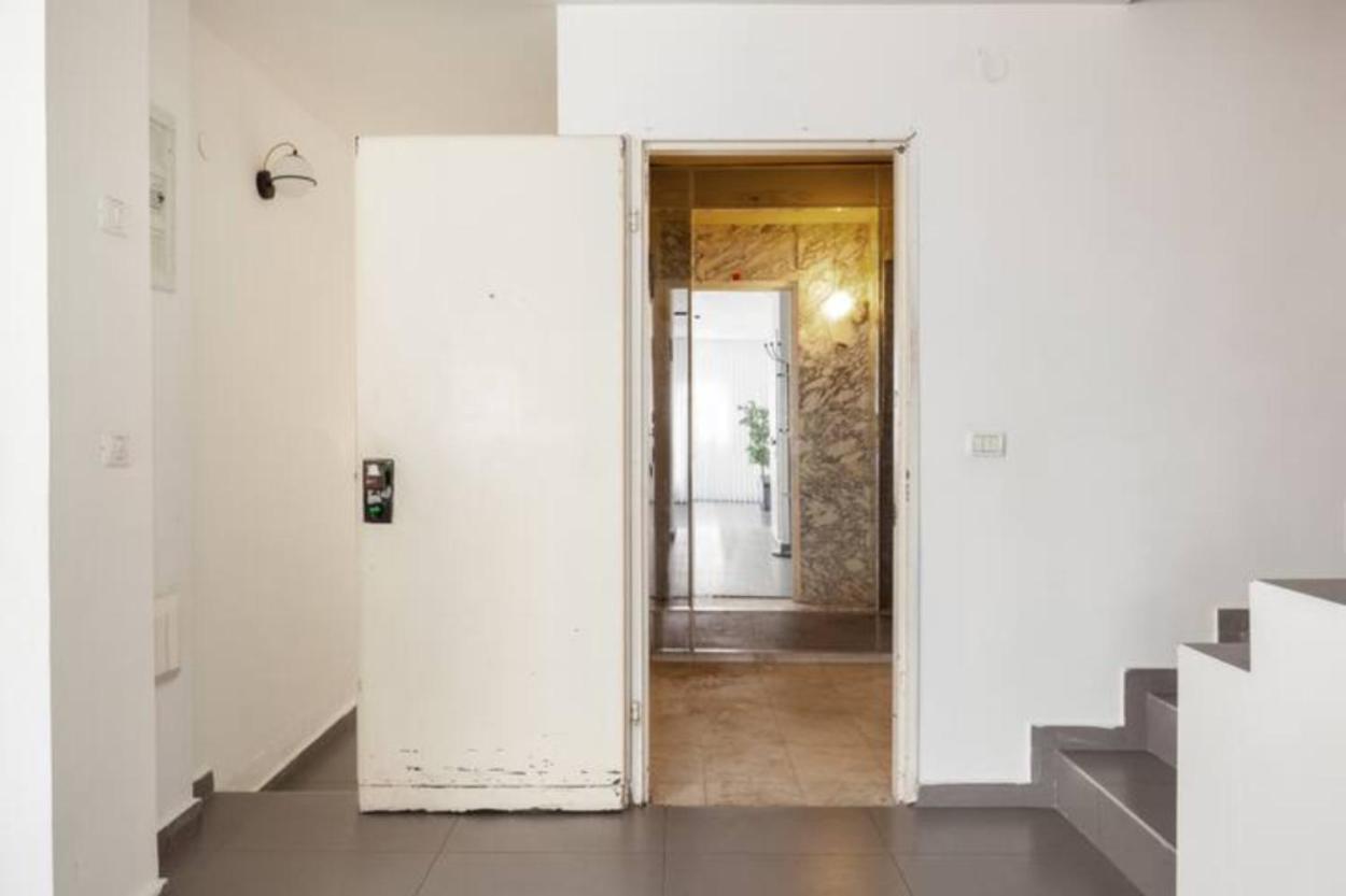 Oַ&O Group-Amazing Apt Bat-Yam 3 Min Walk To Beach Bat Yam Exteriör bild