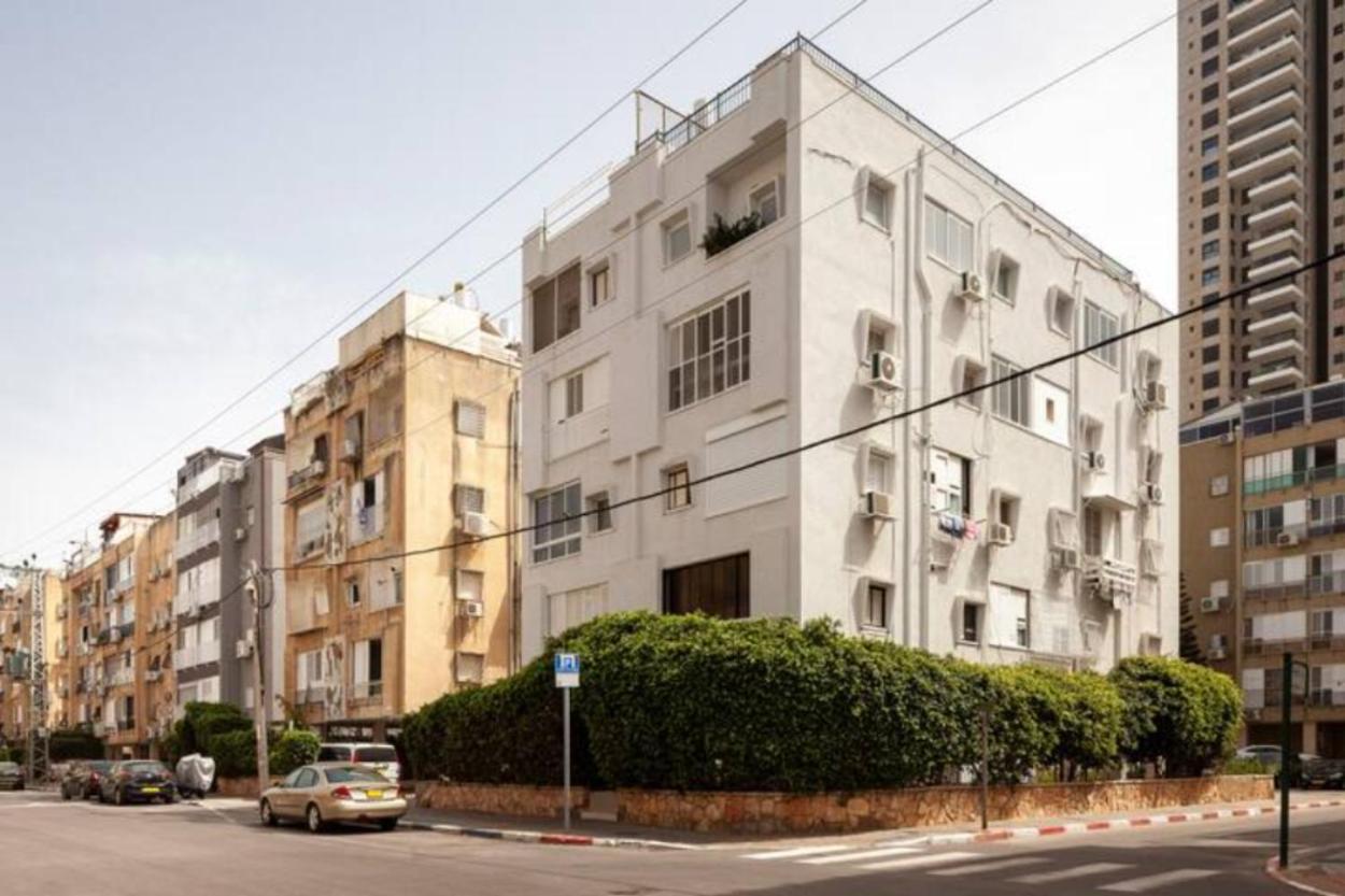Oַ&O Group-Amazing Apt Bat-Yam 3 Min Walk To Beach Bat Yam Exteriör bild