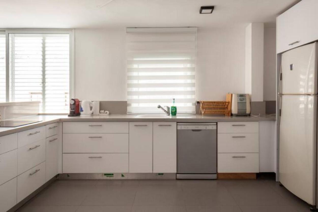 Oַ&O Group-Amazing Apt Bat-Yam 3 Min Walk To Beach Bat Yam Exteriör bild