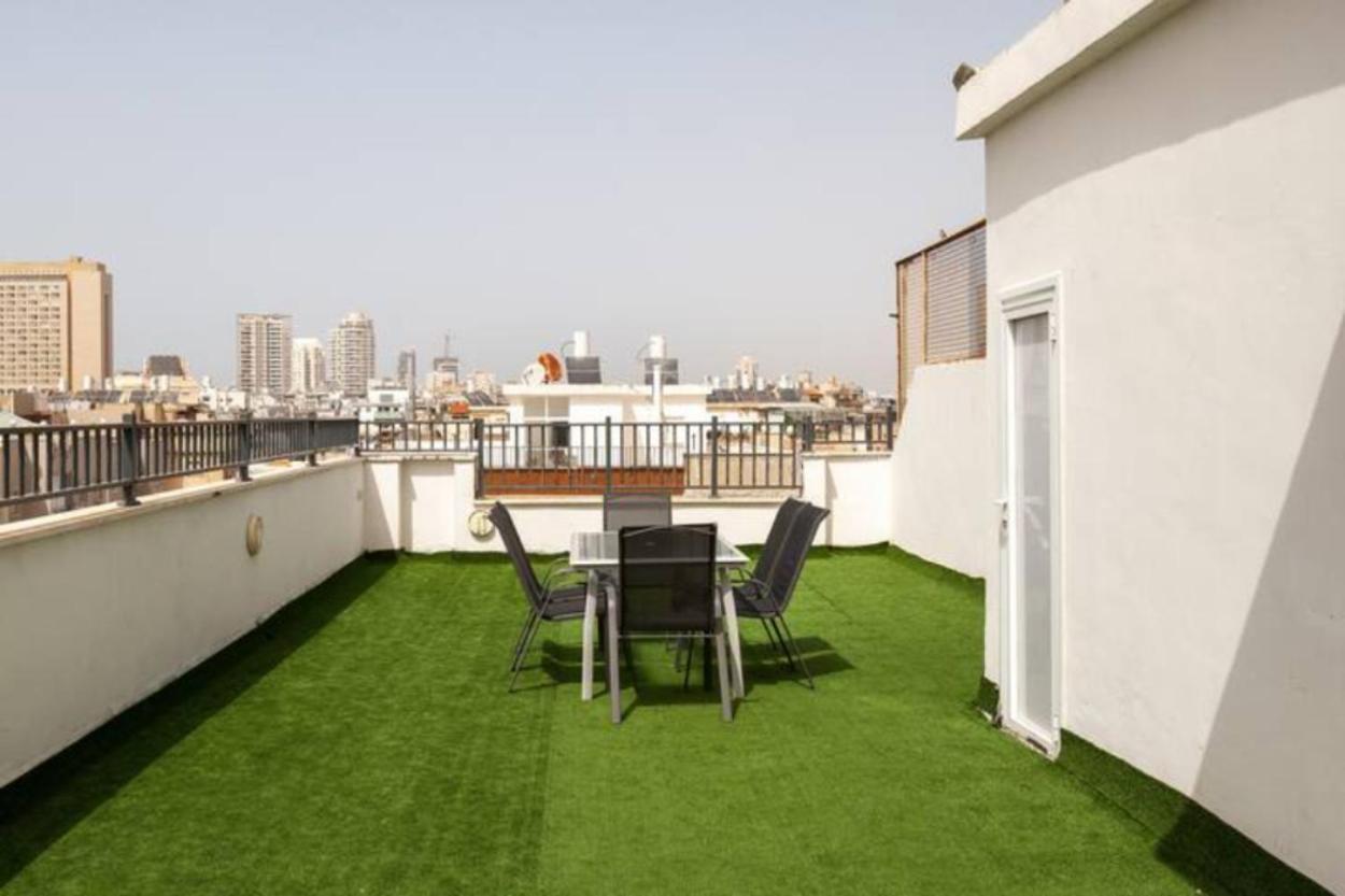 Oַ&O Group-Amazing Apt Bat-Yam 3 Min Walk To Beach Bat Yam Exteriör bild